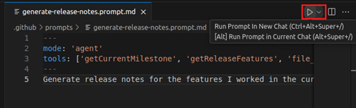 Screenshot, der die Ausführung eines Prompts über die Play-Schaltfläche im Editor zeigt.